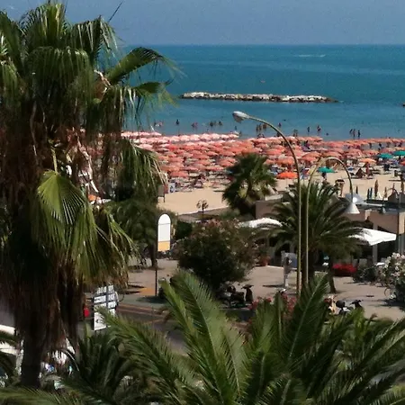 Appartamenti Solemare San Benedetto del Tronto Exterior photo